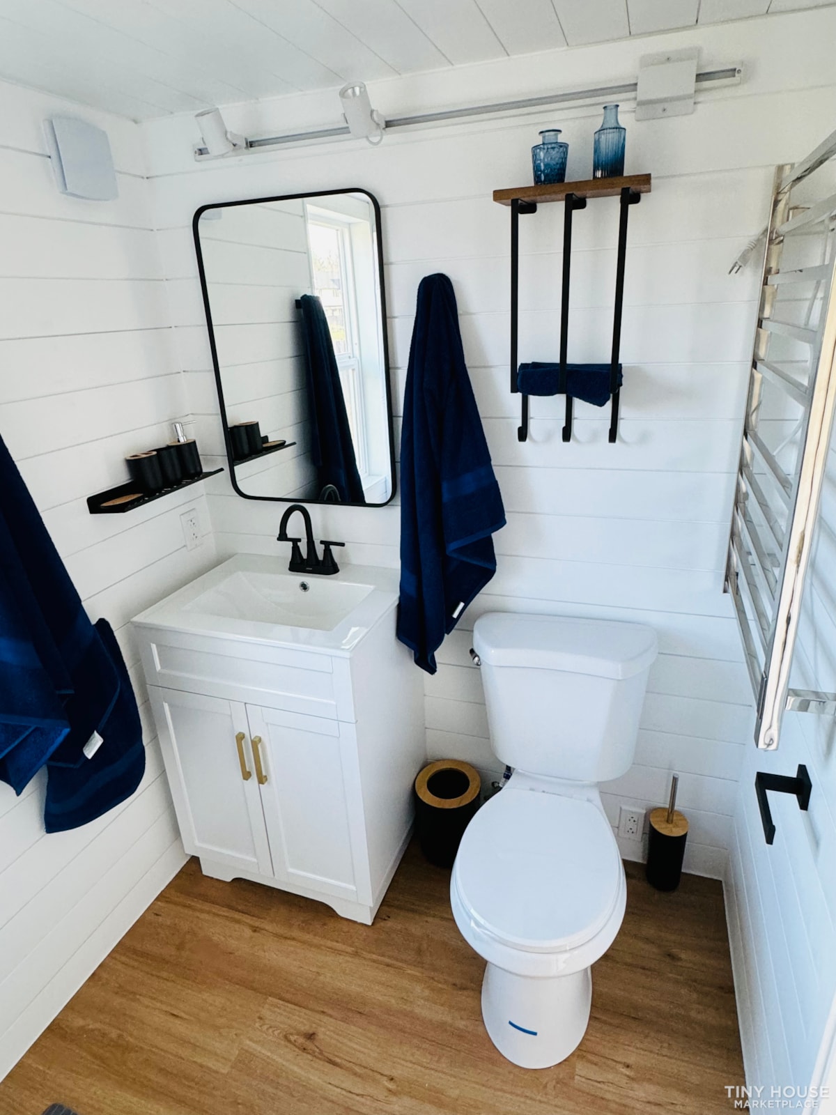New 2024 N.O.A.H Certified Tiny Home 27 ft - Image 4 Thumbnail
