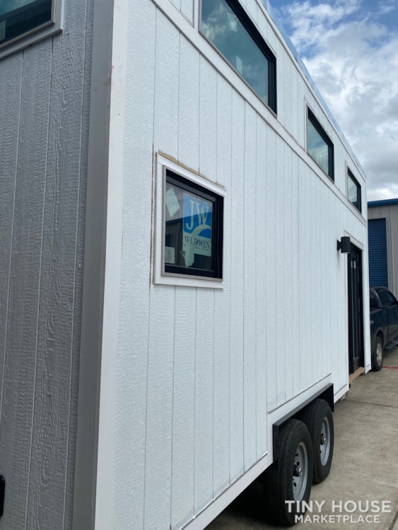 NEW 22' Custom Tiny House on Wheels (TrailerMade Custom Trialers) - Image 3 Thumbnail