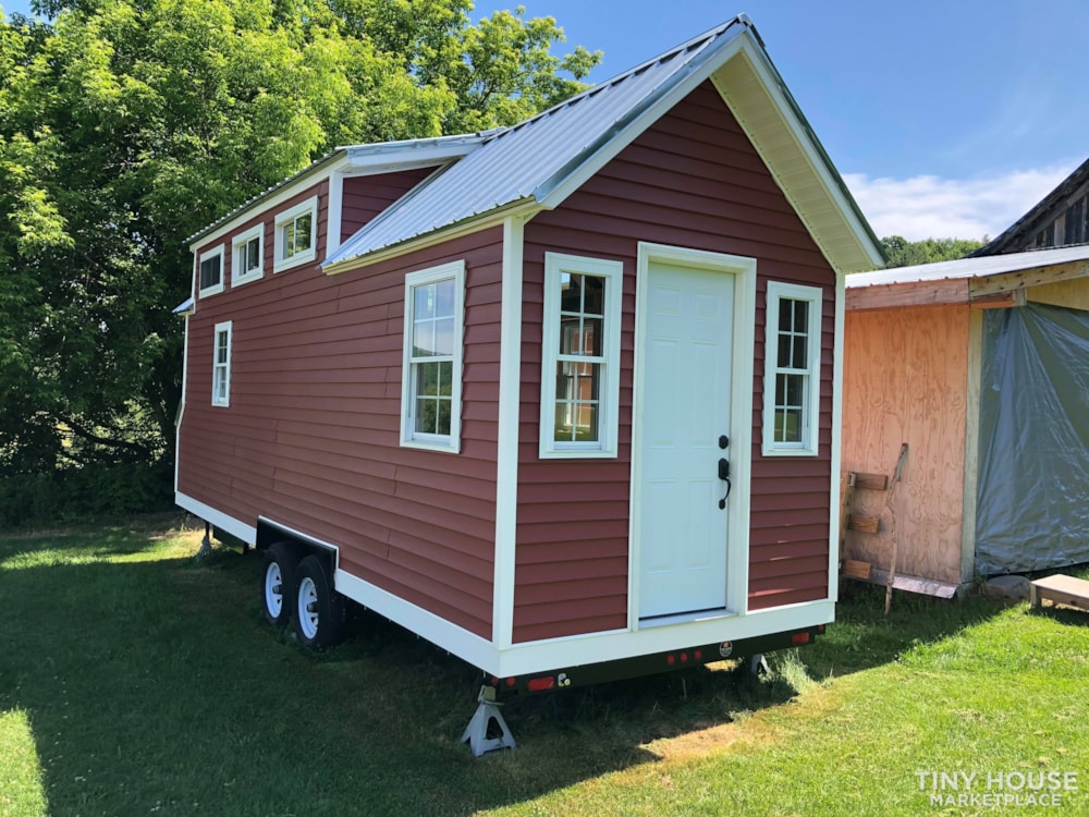 New 24' Tiny House on Wheels
