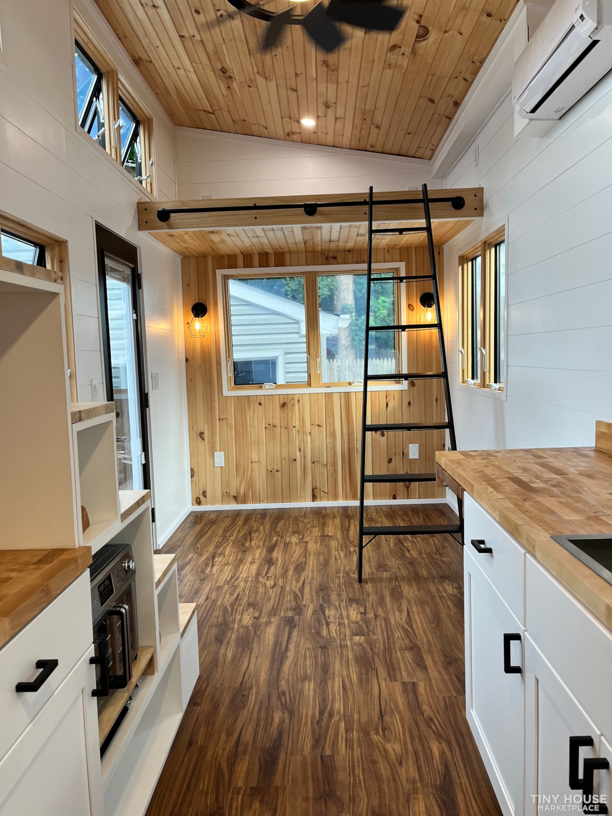 NEW 8'5" x 24' Tiny Home - Image 4 Thumbnail