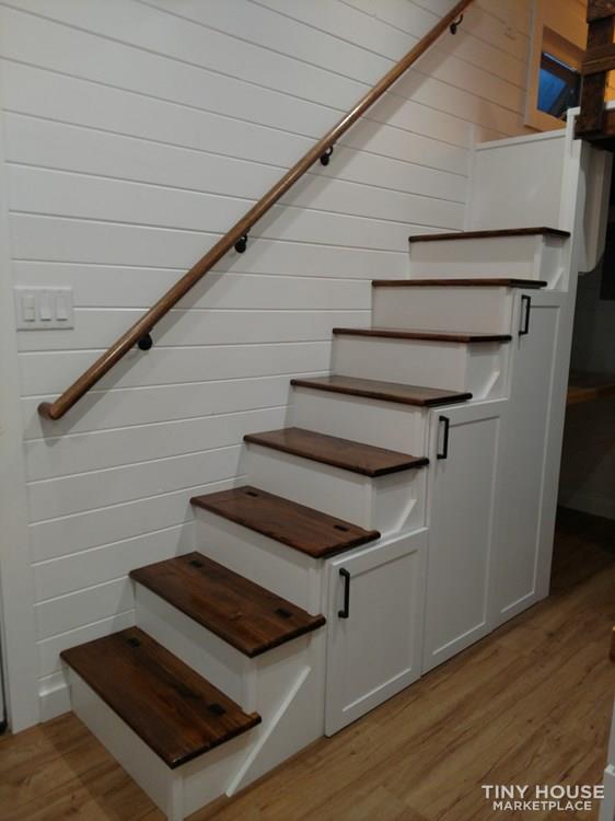  New Build 2019 Tiny Home on Wheels - Image 4 Thumbnail