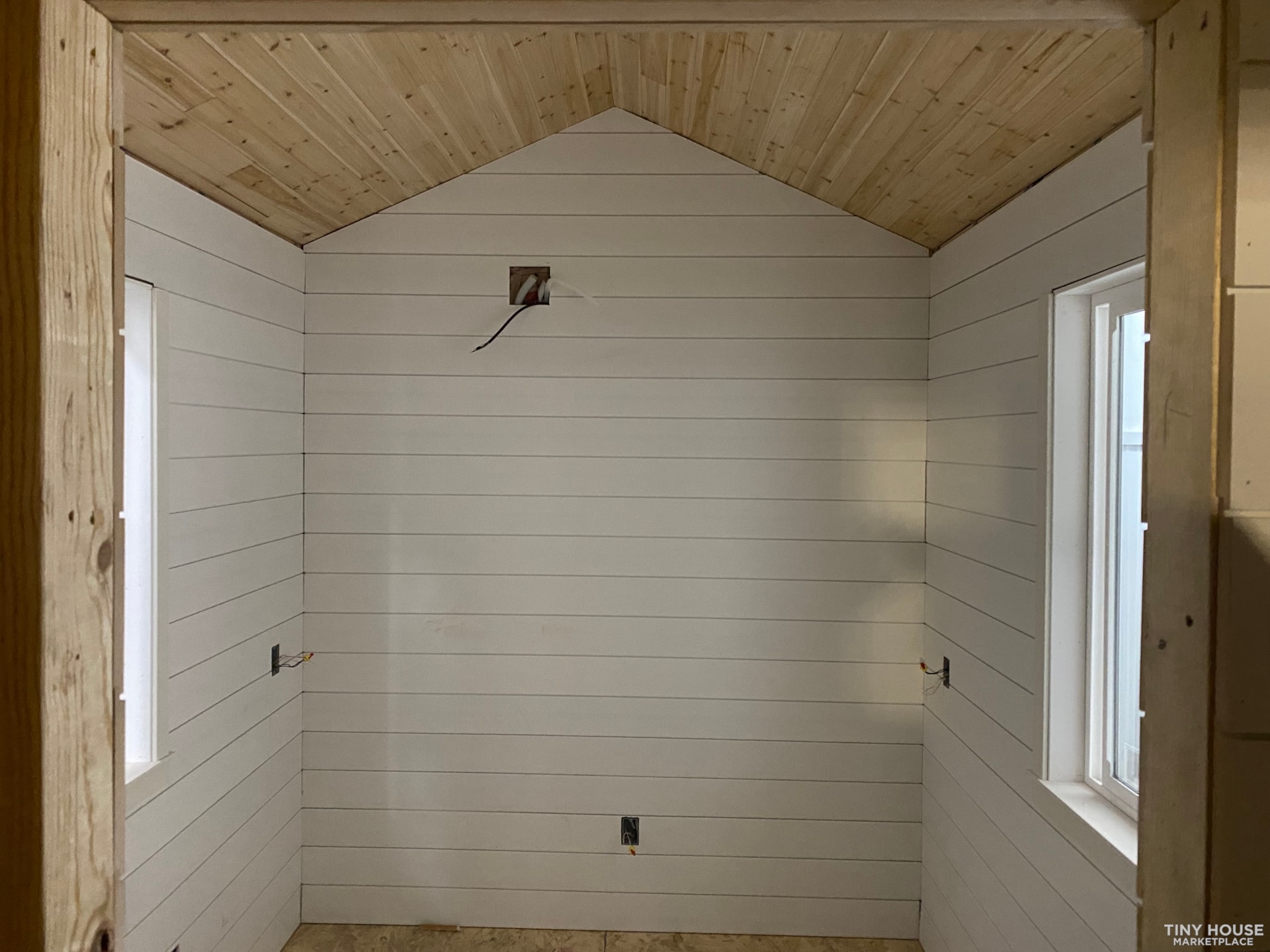 New Caboose by Spring Mountain Tiny Homes - Image 4 Thumbnail