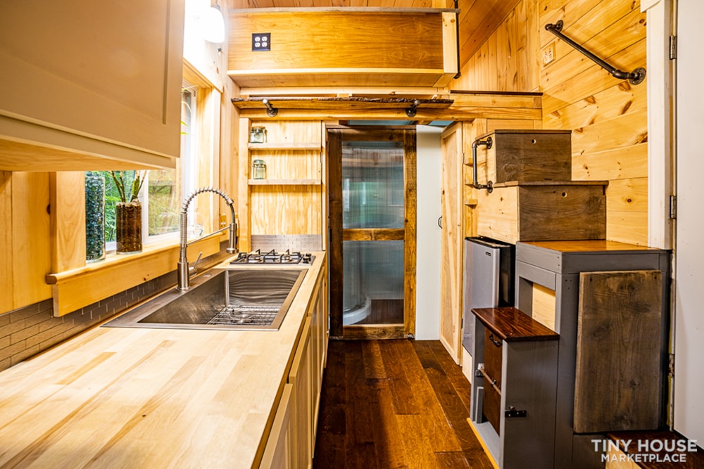 New Custom Tiny House on Trailer - Image 3 Thumbnail