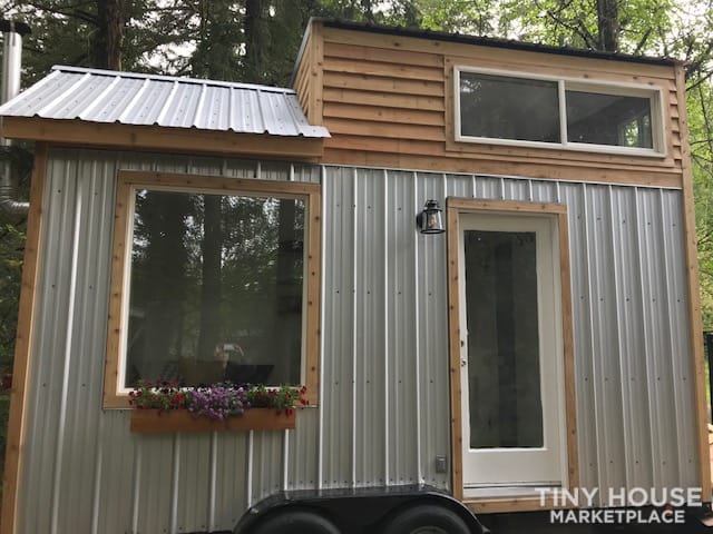 New Tiny House for Sale!