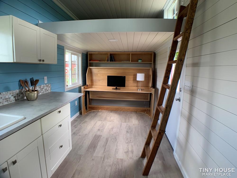 New Tiny House on wheels 170 sqft two lofts working kitchen bathroom - Image 4 Thumbnail