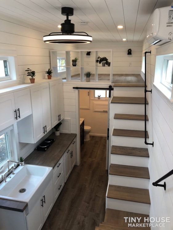 All Electric New World Custom Tiny Home Luxury - Image 3 Thumbnail