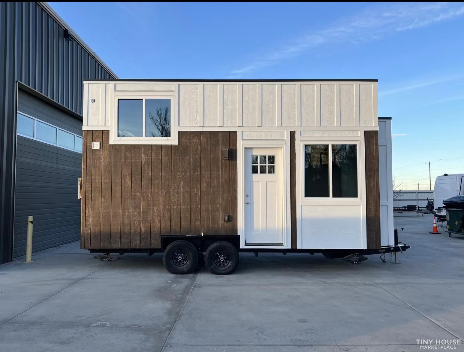 Stylish 20ft Tiny House. Noah Certified. Move In / Airbnb Ready! $59,900 - Image 2 Thumbnail