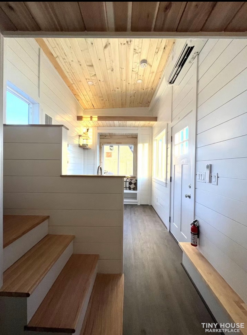 Stylish 20ft Tiny House. Noah Certified. Move In / Airbnb Ready! $59,900 - Image 3 Thumbnail