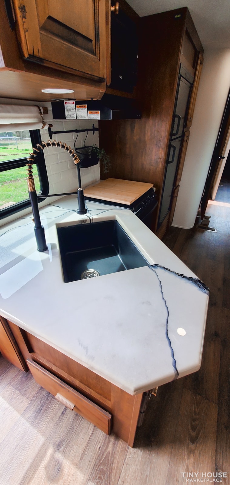 SOLD - Newly remodeled Modern Rustic RV tiny home - Image 3 Thumbnail