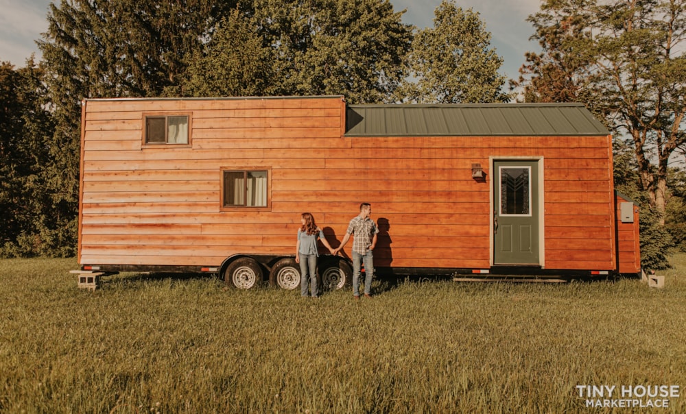 Nice large cabin on wheels - northern Indiana - Image 1 Thumbnail