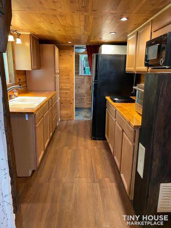 Nice large cabin on wheels - northern Indiana - Image 4 Thumbnail
