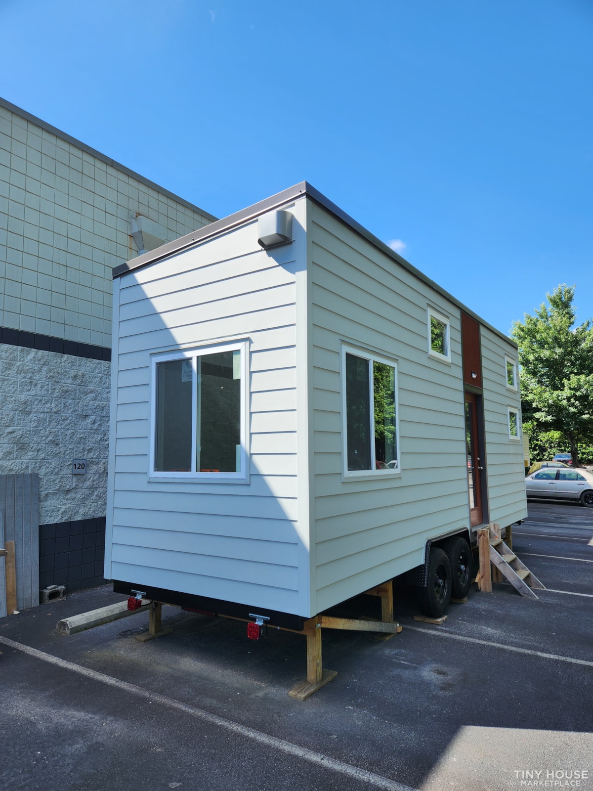 NOAH certified 26' tiny house - Image 2 Thumbnail