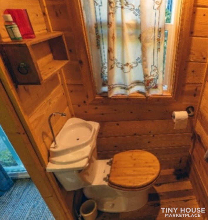 Non-Toxic Cozy Tiny Home  - Image 1 Thumbnail