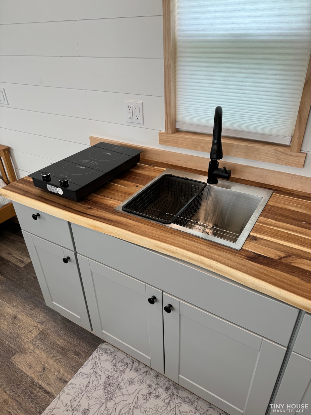 Non Toxic Made Tiny Home on Wheels!! Gig Harbor WA - Image 3 Thumbnail