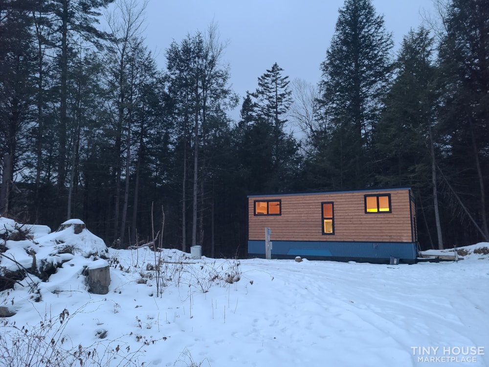 Non-toxic tiny house