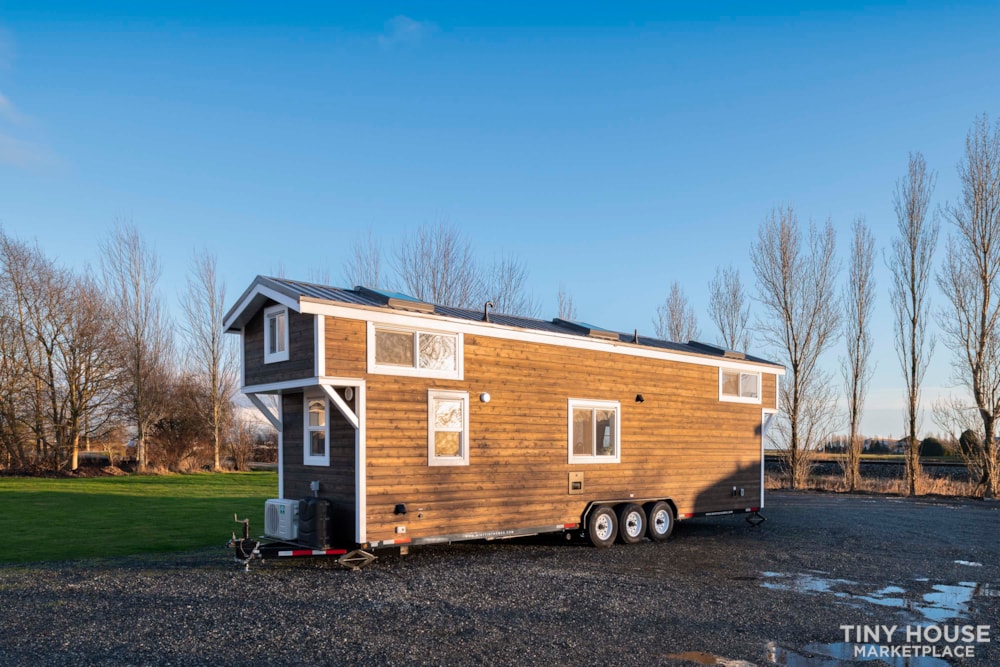 Healthy Tiny House modern + minimalist w/ soaking tub, NON-TOXIC, LOW VOC + EMF - Image 4 Thumbnail