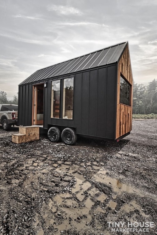 Nordic + Spruce Overnighter model