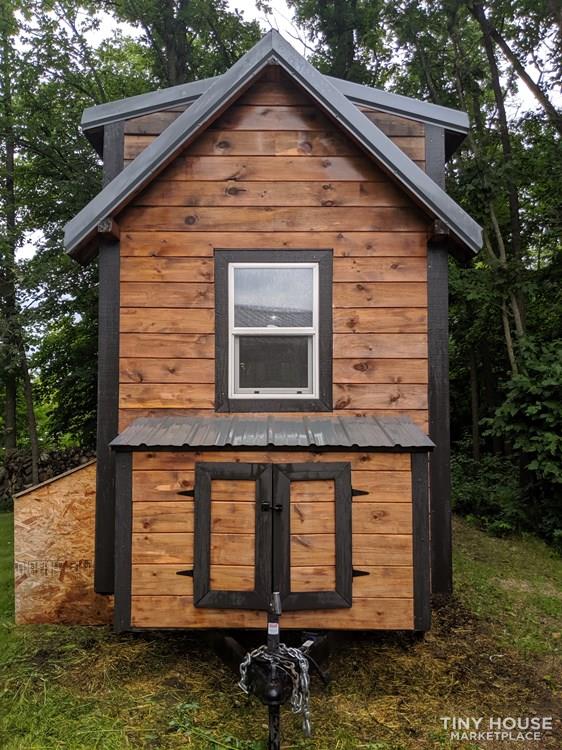 Northwoods Cottage Tiny House - Image 3 Thumbnail