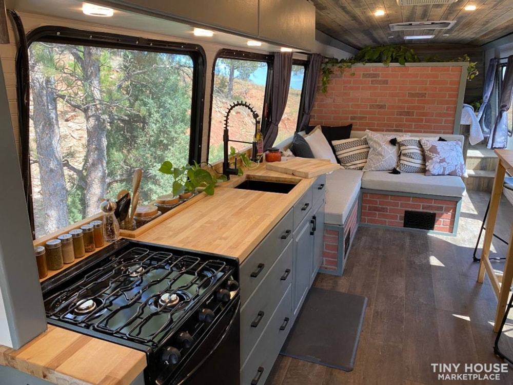 ***UPDATED & REDUCED*** Off-Grid 36' 2014 Freightliner Bus Conversion