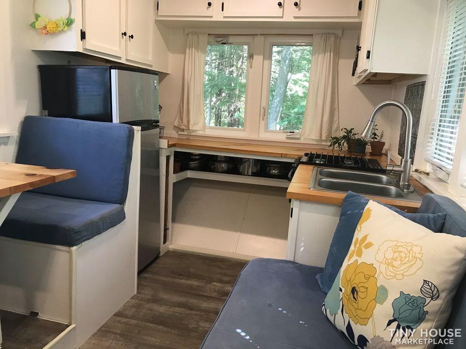 Off-Grid 8' x 22' Built for Travel - Image 3 Thumbnail
