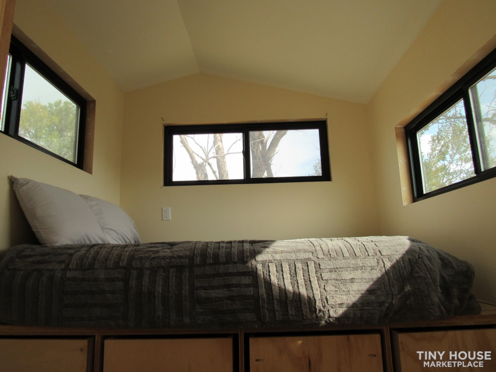 Off Grid Custom Tiny House  - Image 4 Thumbnail
