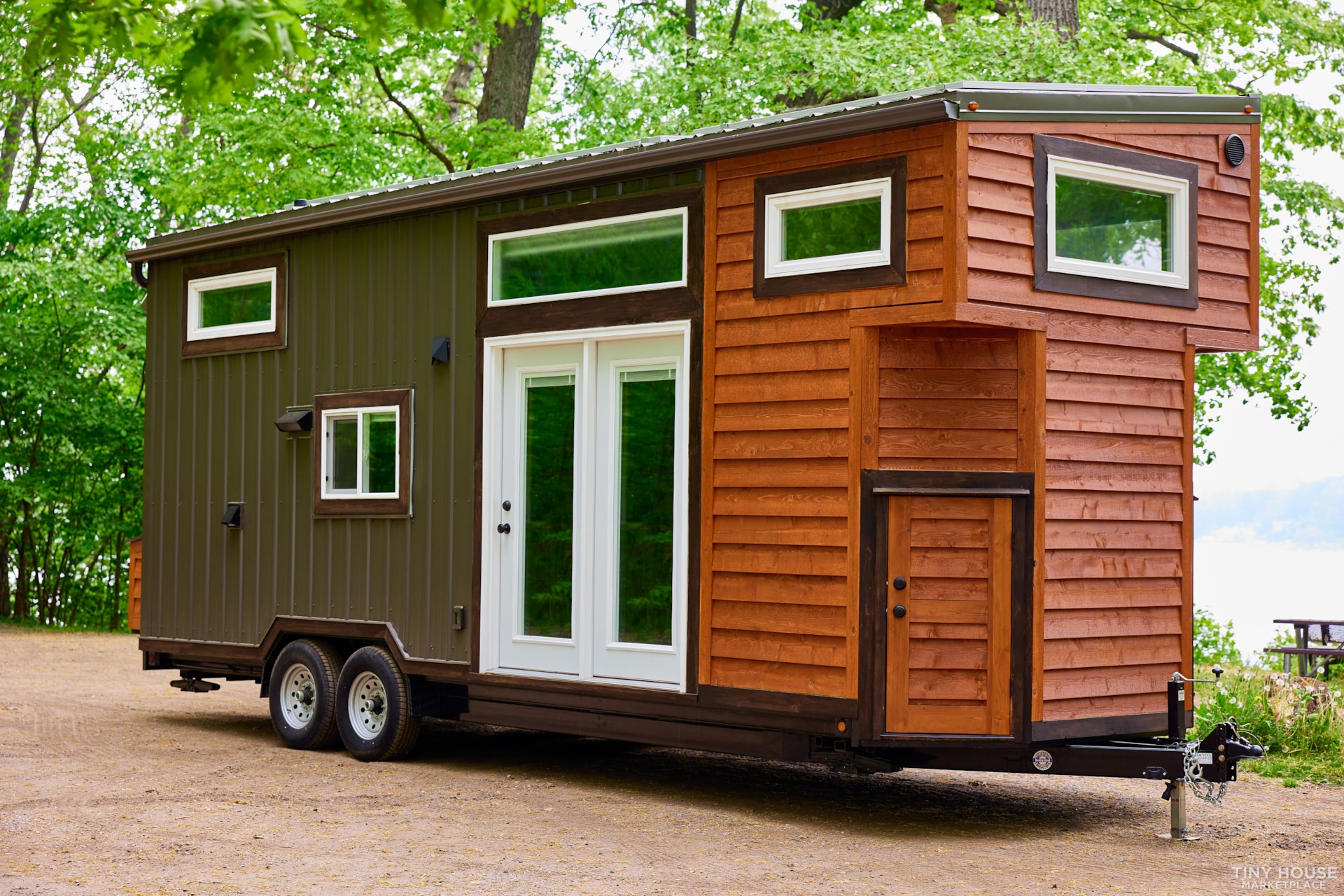 Off-Grid Luxury Home with Solar Power, Rain Water Collection/Purification & HRV 