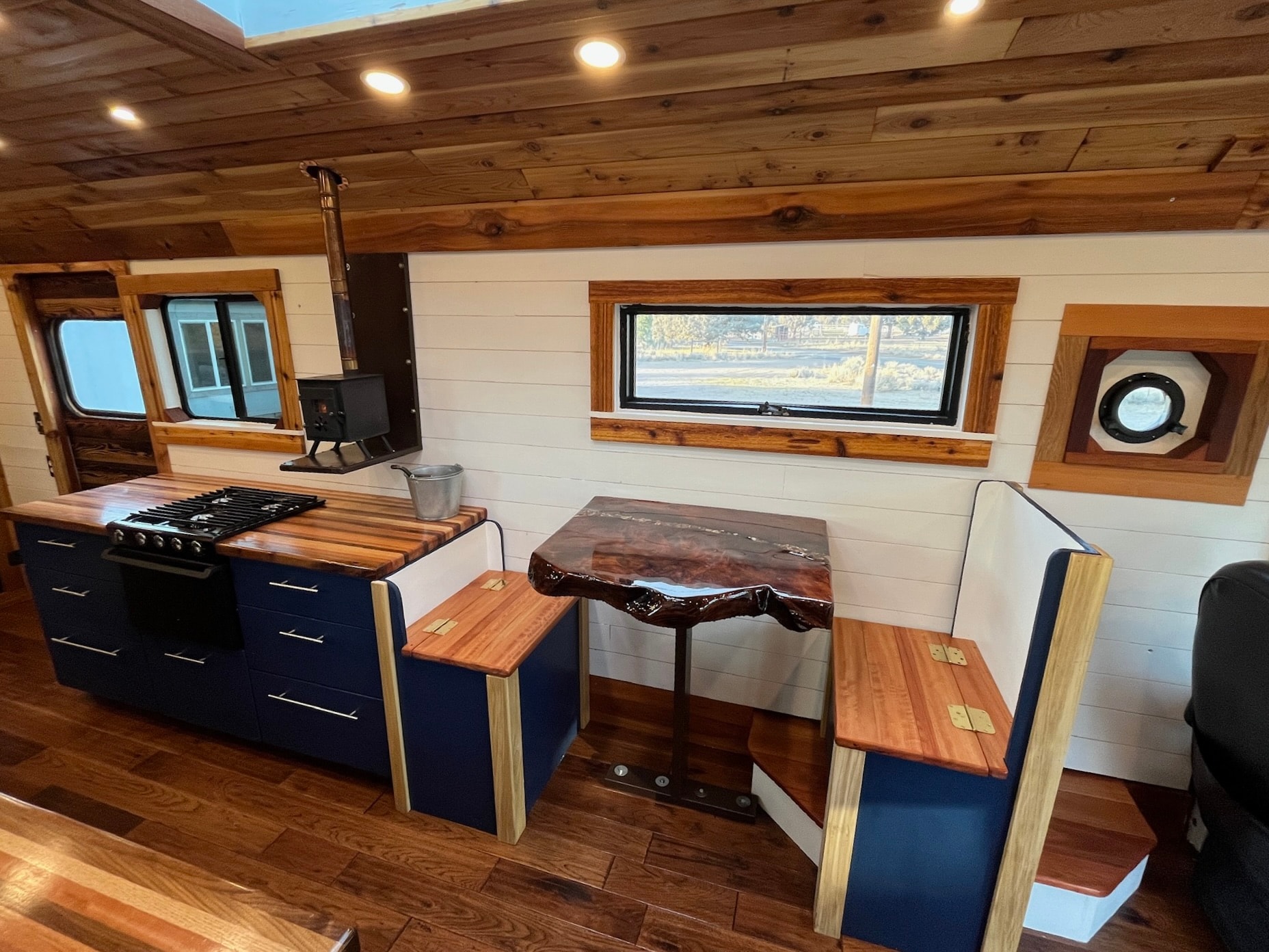 Off-Grid Luxury Skoolie | 20" Roof Raise | 2,700W Solar | Cummins Diesel - Image 4 Thumbnail