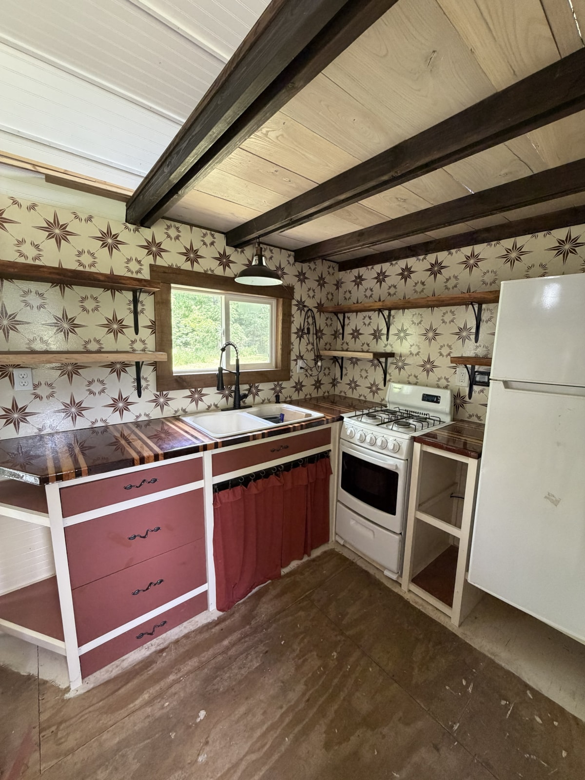 Off-Grid Tiny Home / Cabin 12' x 24' - Image 4 Thumbnail