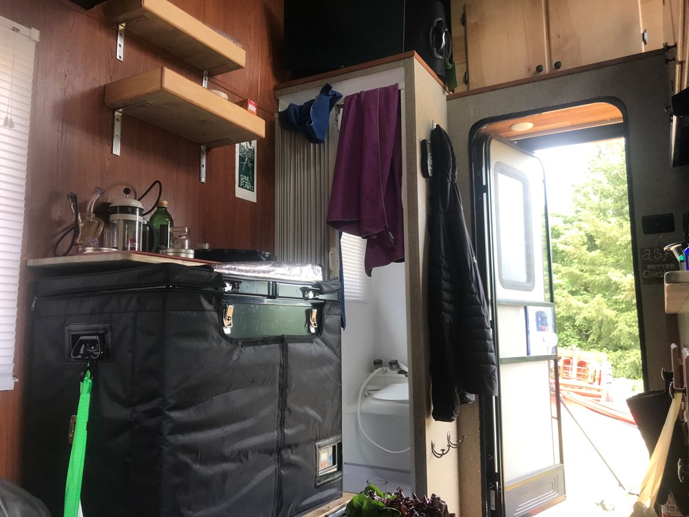 Off grid tiny home on wheels  - Image 3 Thumbnail