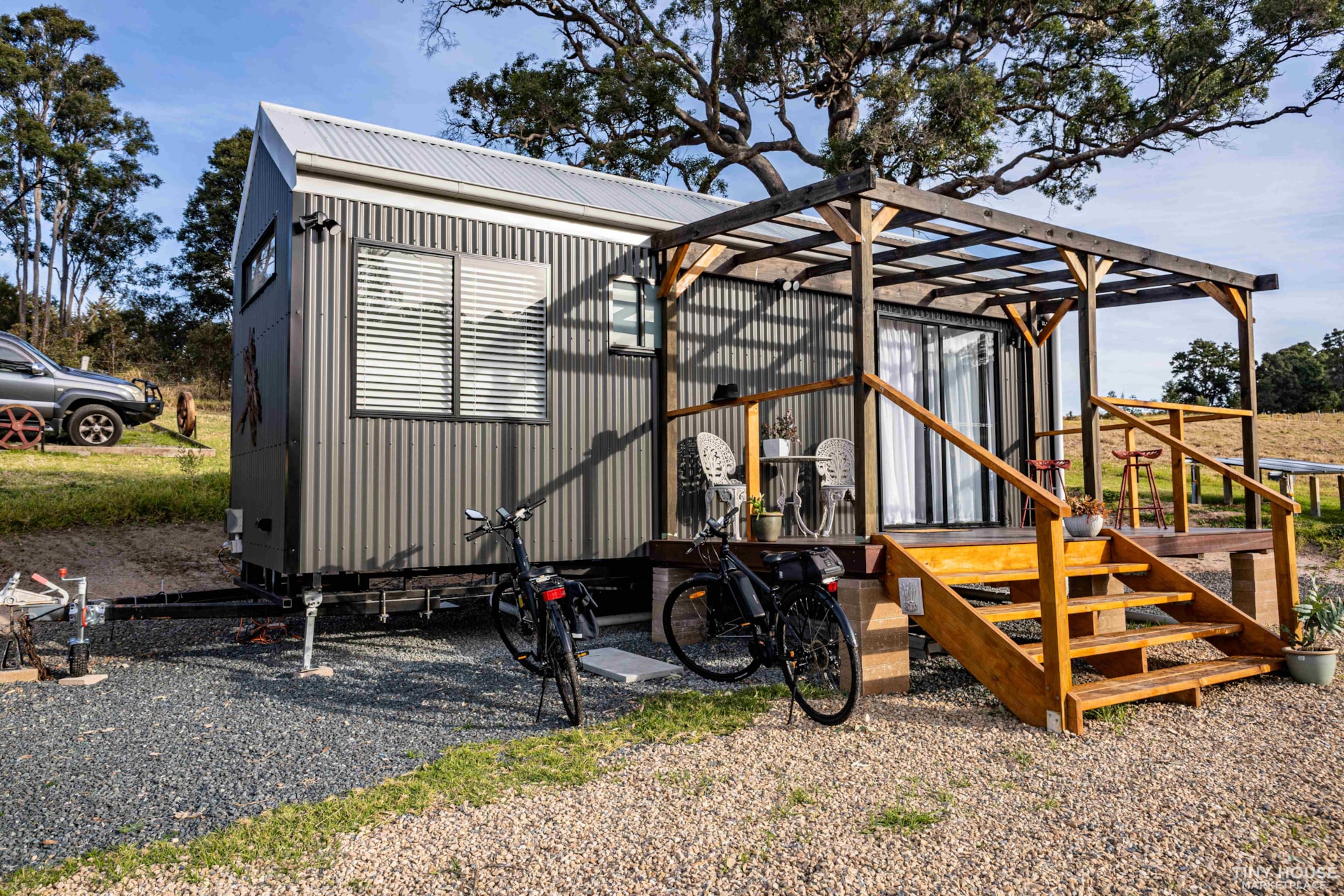 Off Grid Tiny Home on Wheels With The Lot!