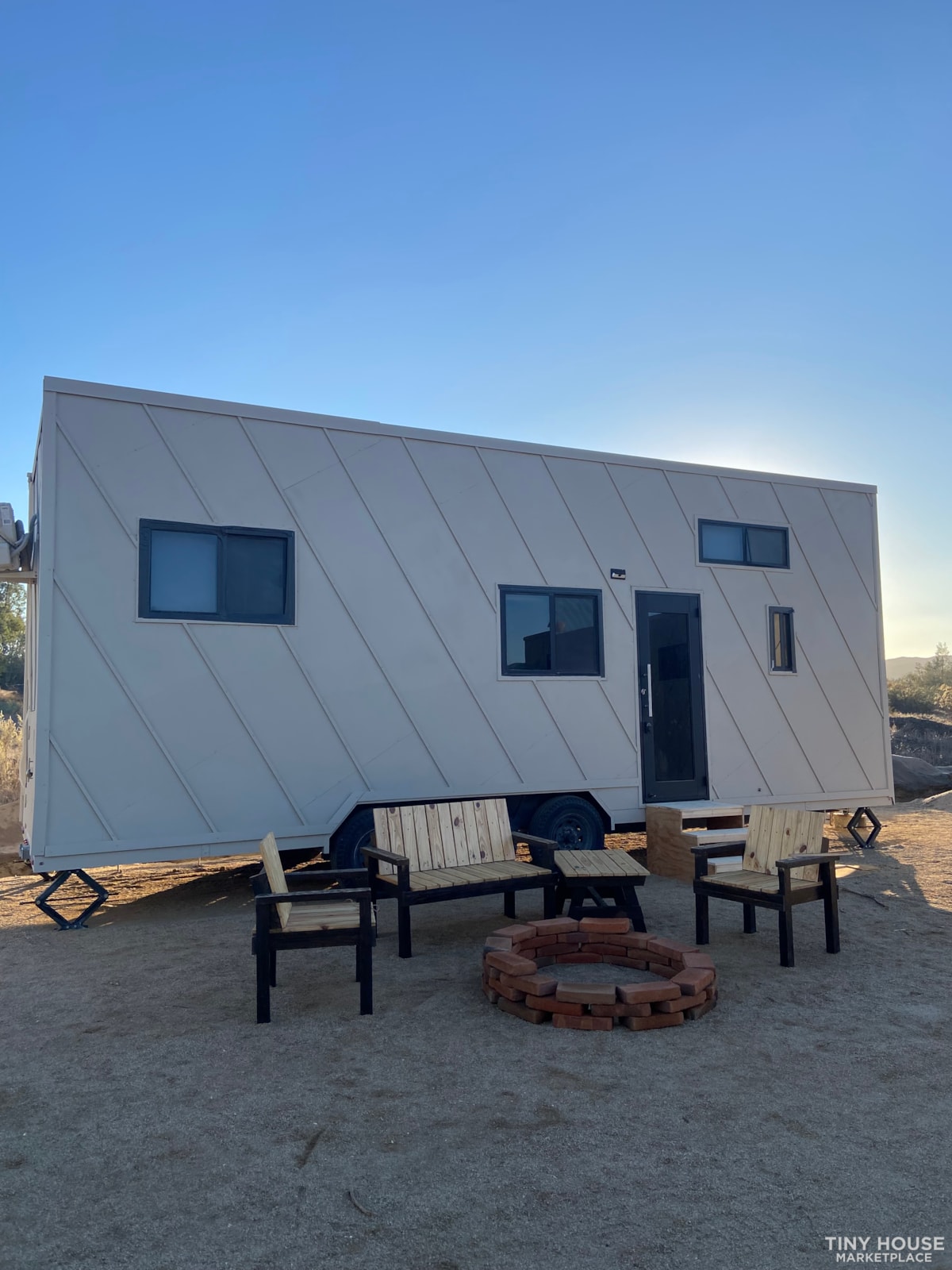 OFF Grid Tiny House - Image 2 Thumbnail
