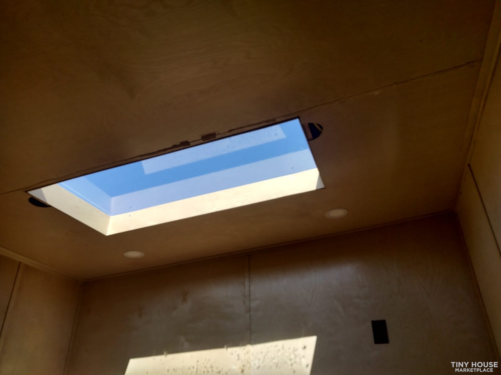 OFF Grid Tiny House - Image 4 Thumbnail