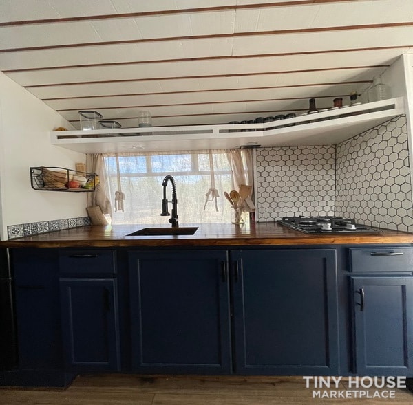OFF GRID tiny house on wheel  ready for your next adventure. - Image 2 Thumbnail