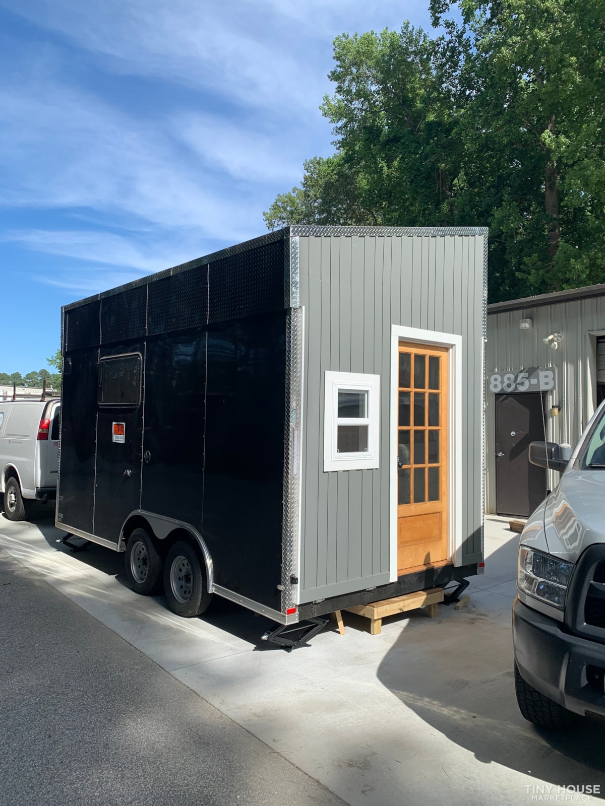 Off Grid Tiny House with Flare  - Image 1 Thumbnail