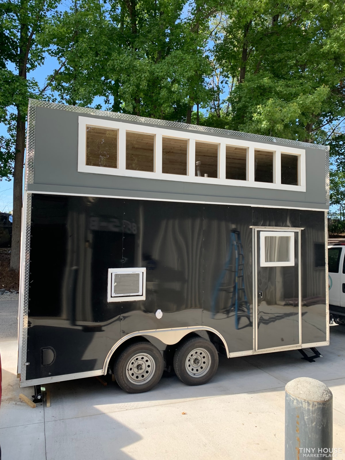 Off Grid Tiny House with Flare  - Image 2 Thumbnail
