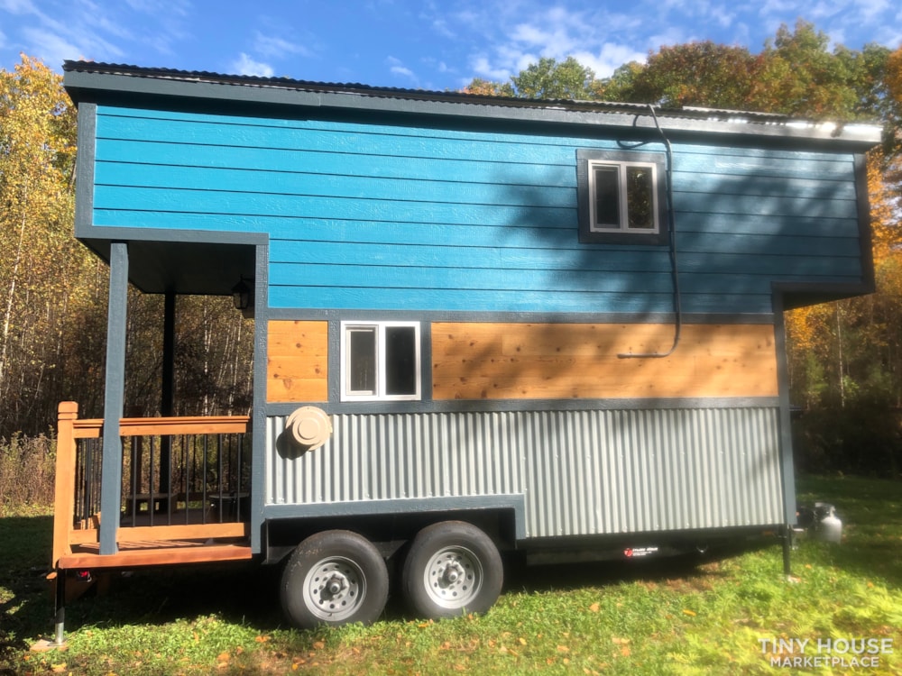 Practically New Off-grid Tiny House On Wheels $42,500