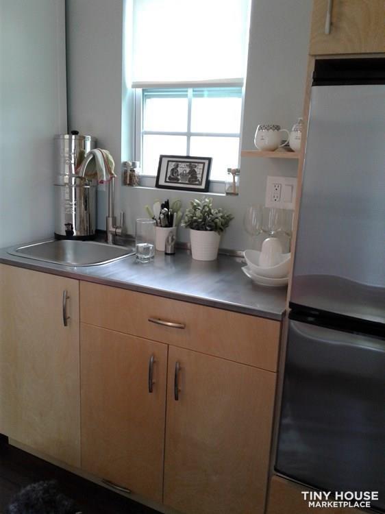 One floor THOW with lots of storage and extra details - price reduction  - Image 2 Thumbnail