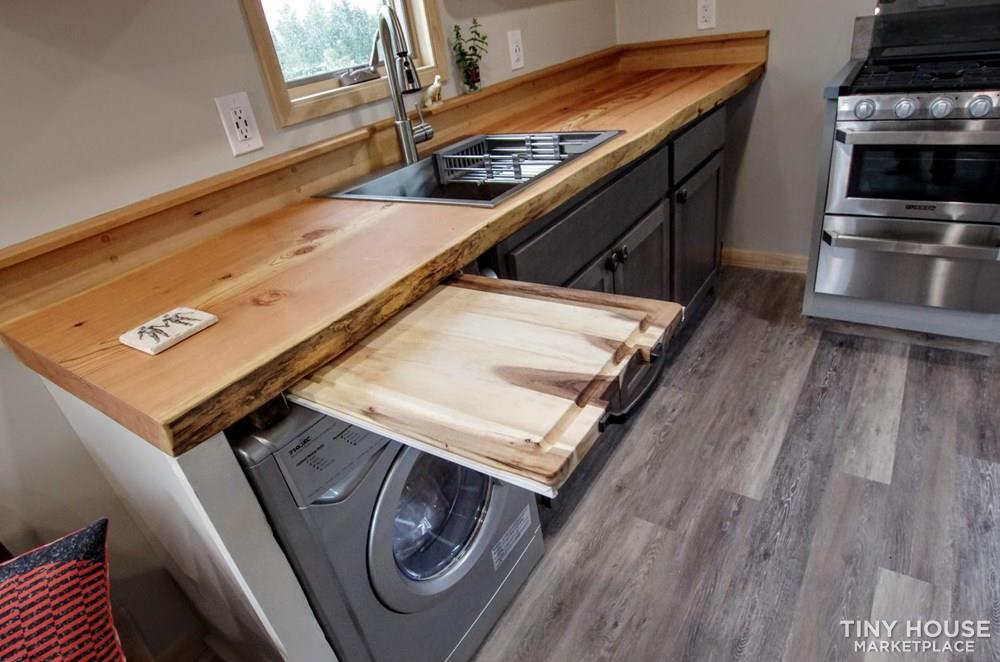 One of a Kind Tiny House in Bozeman, MT (Brand New) - Image 4 Thumbnail