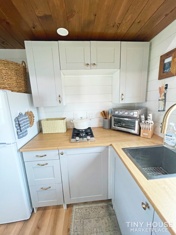 Everything included - 2 Lofts 288 SqFt Tiny Home - Image 4 Thumbnail