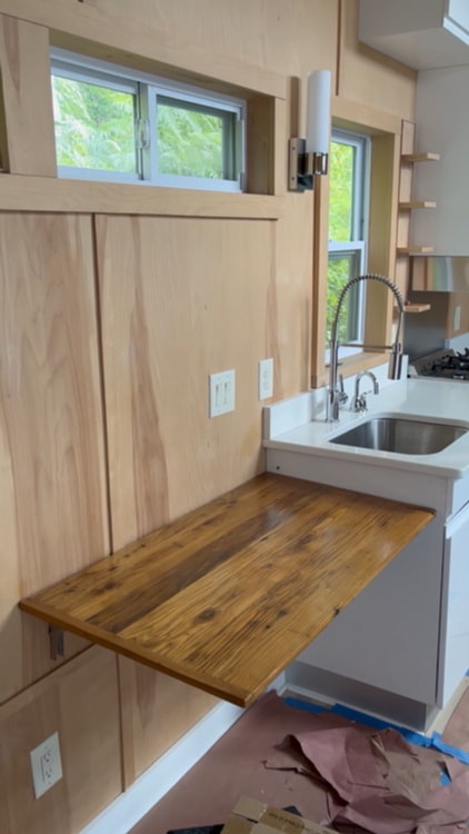 Outstanding Custom-Built Tiny House $139,000 - Image 3 Thumbnail
