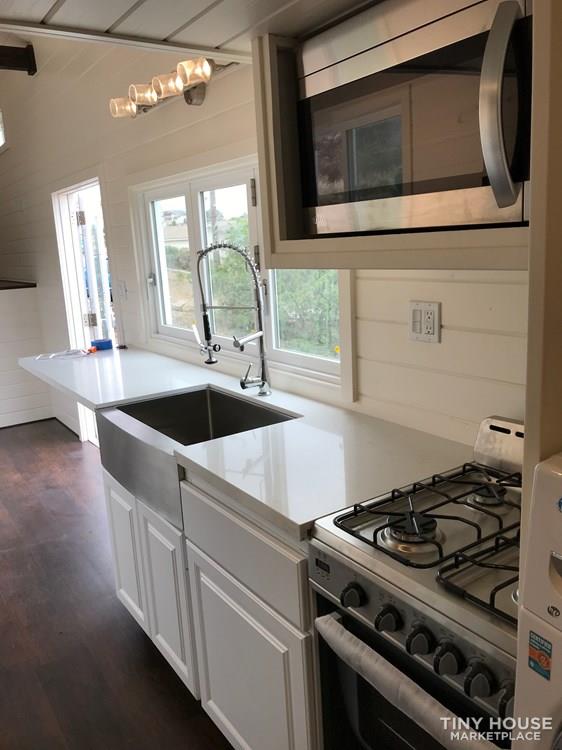 Pacific Tiny Home  - Image 2 Thumbnail