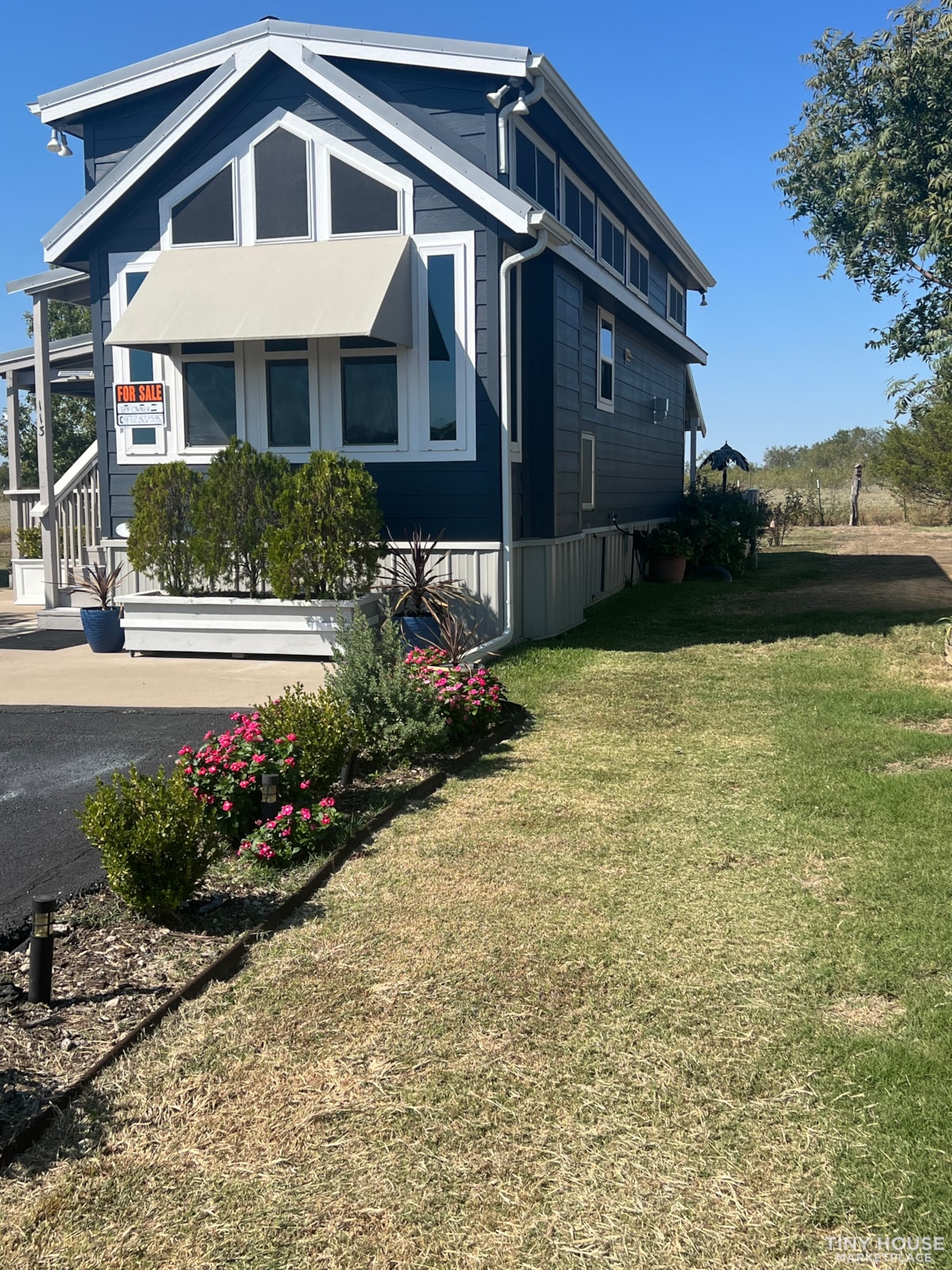Park Model Tiny Home by Platinum Cottages - Image 2 Thumbnail