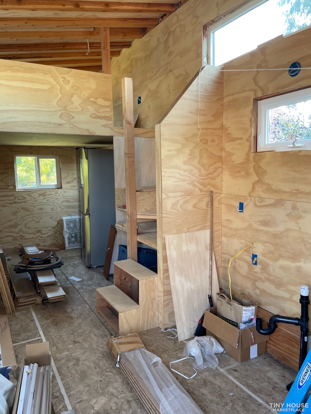 Partially finished tiny house - Image 1 Thumbnail
