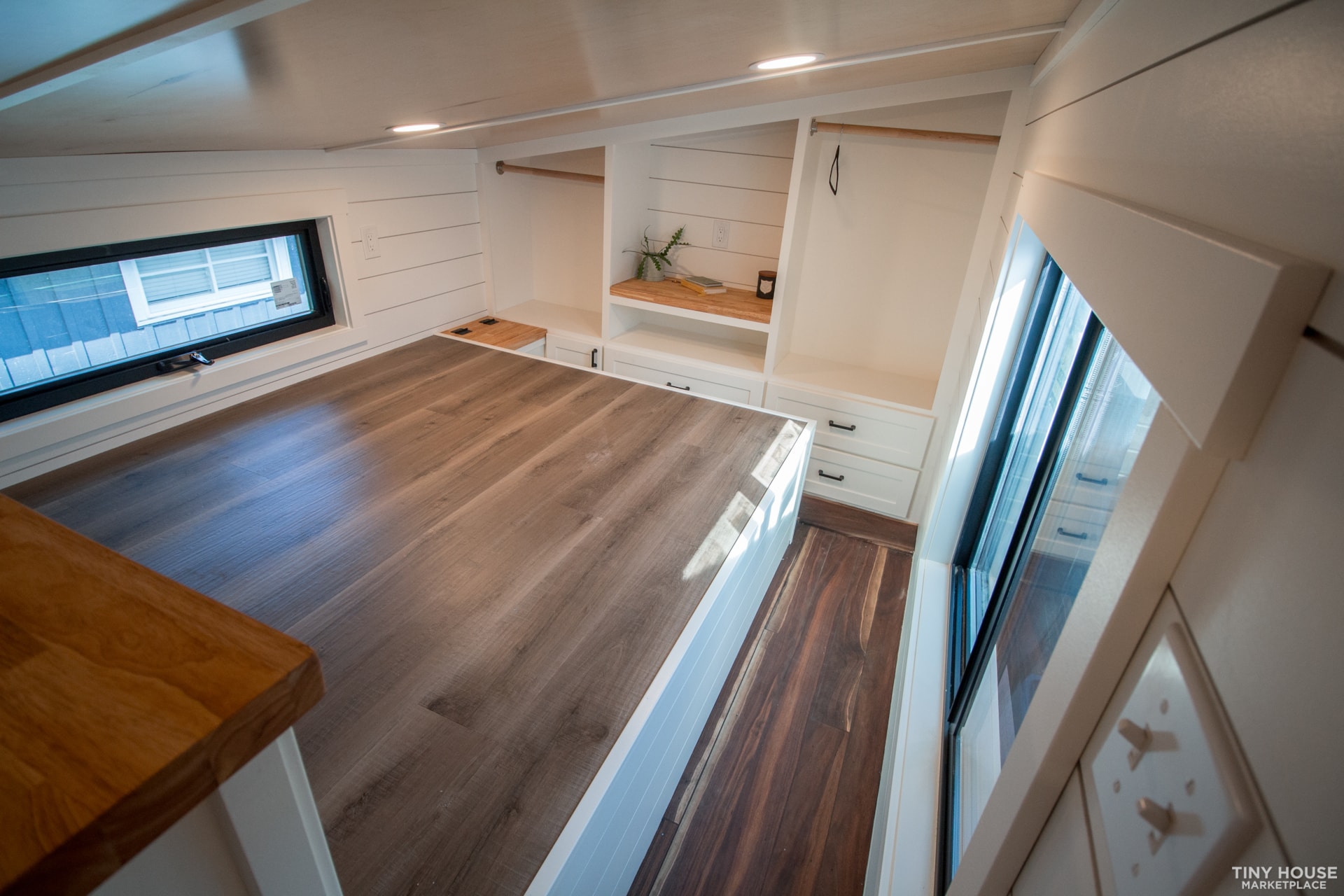 Perfect Dual Standing Loft Tiny  - Image 4 Thumbnail