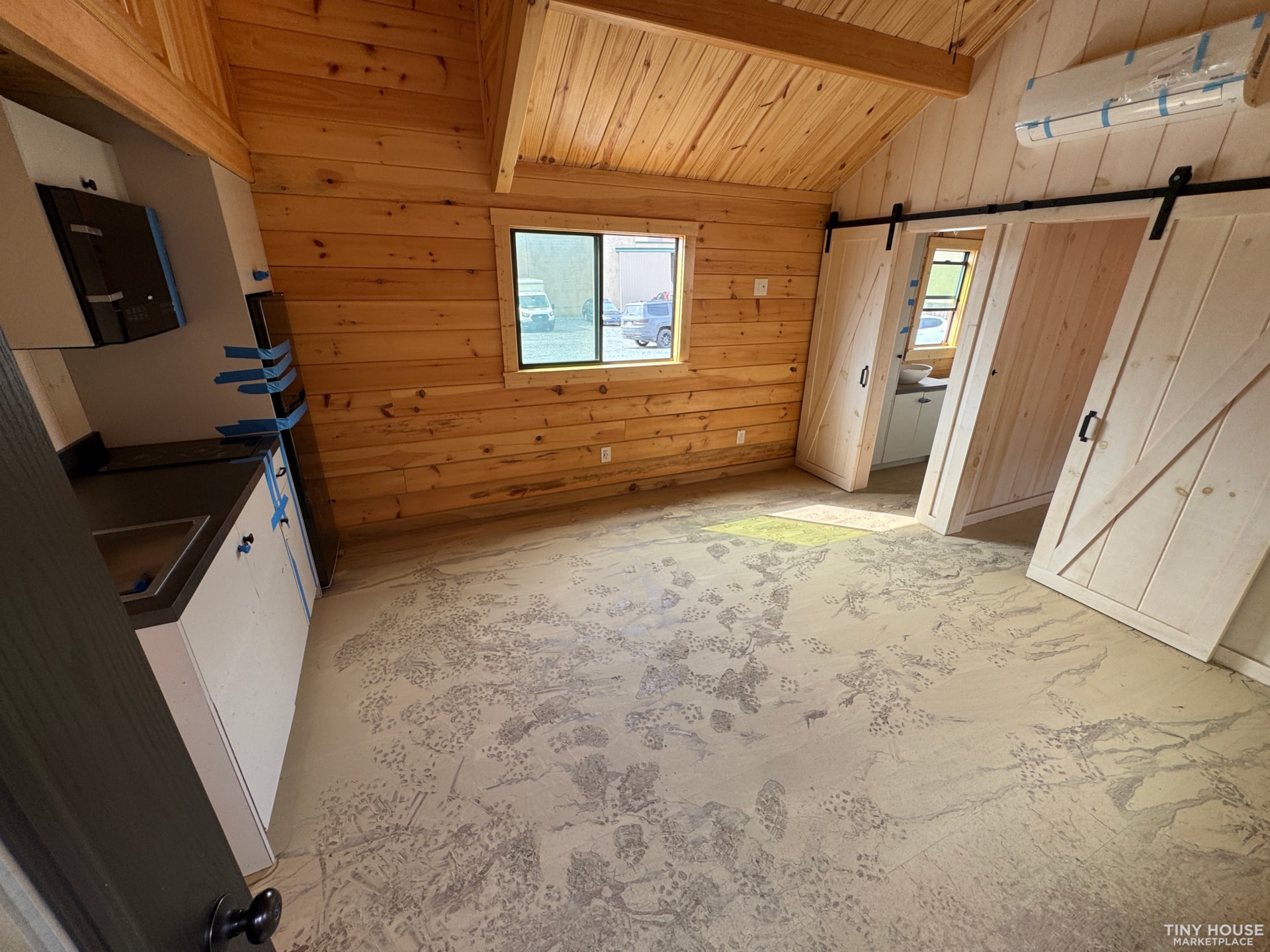 Pinecrest Cabin – 2 Bed + Loft (Flood-Salvage, As-Is Discount) - Image 2 Thumbnail