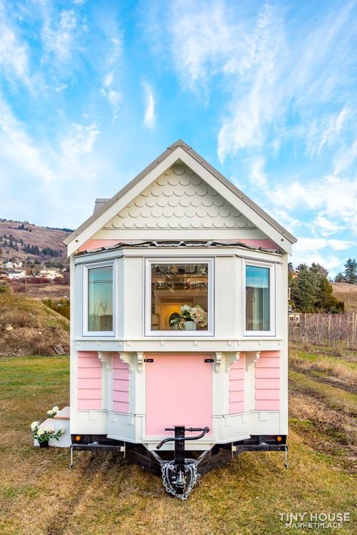 Pink Victorian Tiny House - Image 2 Thumbnail