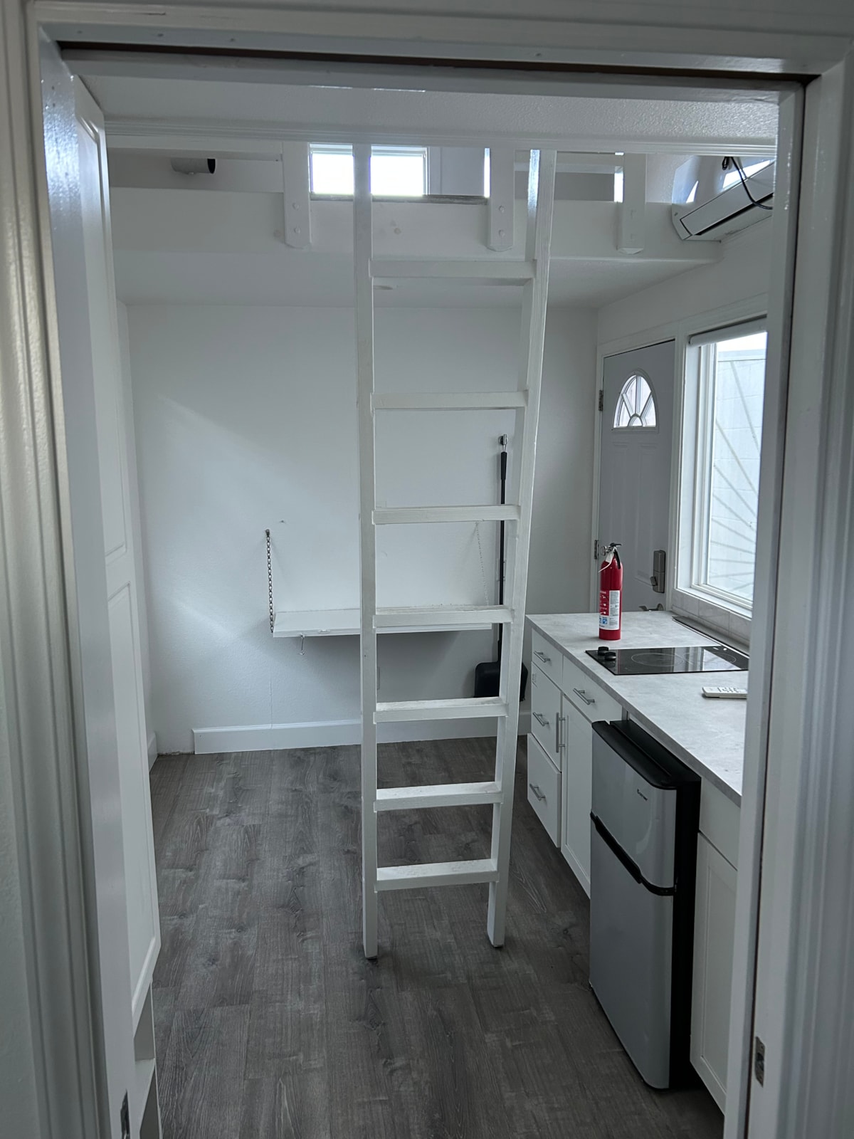 Portable Dwelling Unit - TH1