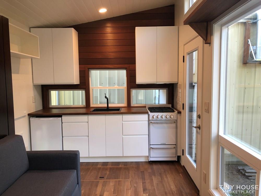 Portland Tiny Home by CK & Chris Design - Image 4 Thumbnail