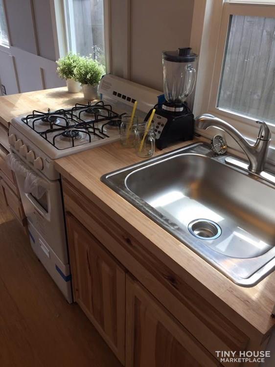 Portland Tiny House - Image 4 Thumbnail