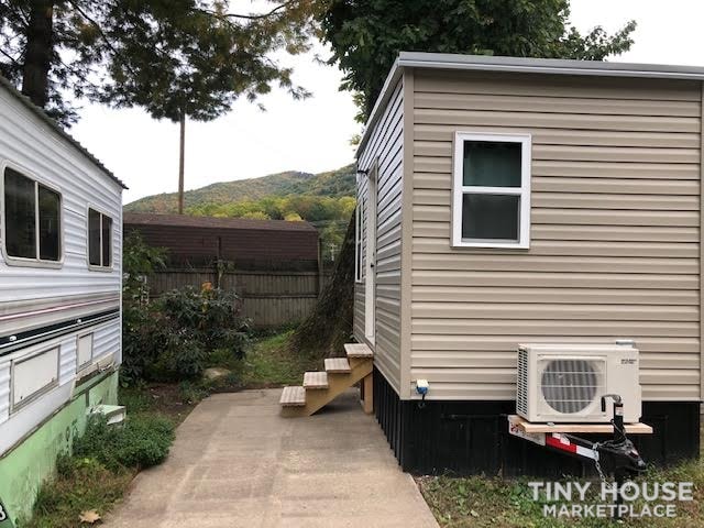 Almost New Tiny House in North Carolina - Image 3 Thumbnail